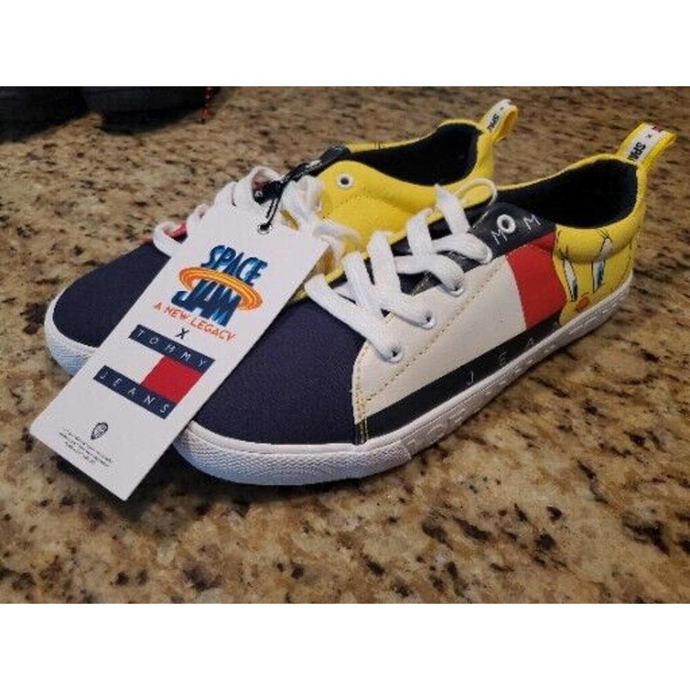 Tommy Hilfiger Womens Tweety Sneakers Space Jam Sz 6.5